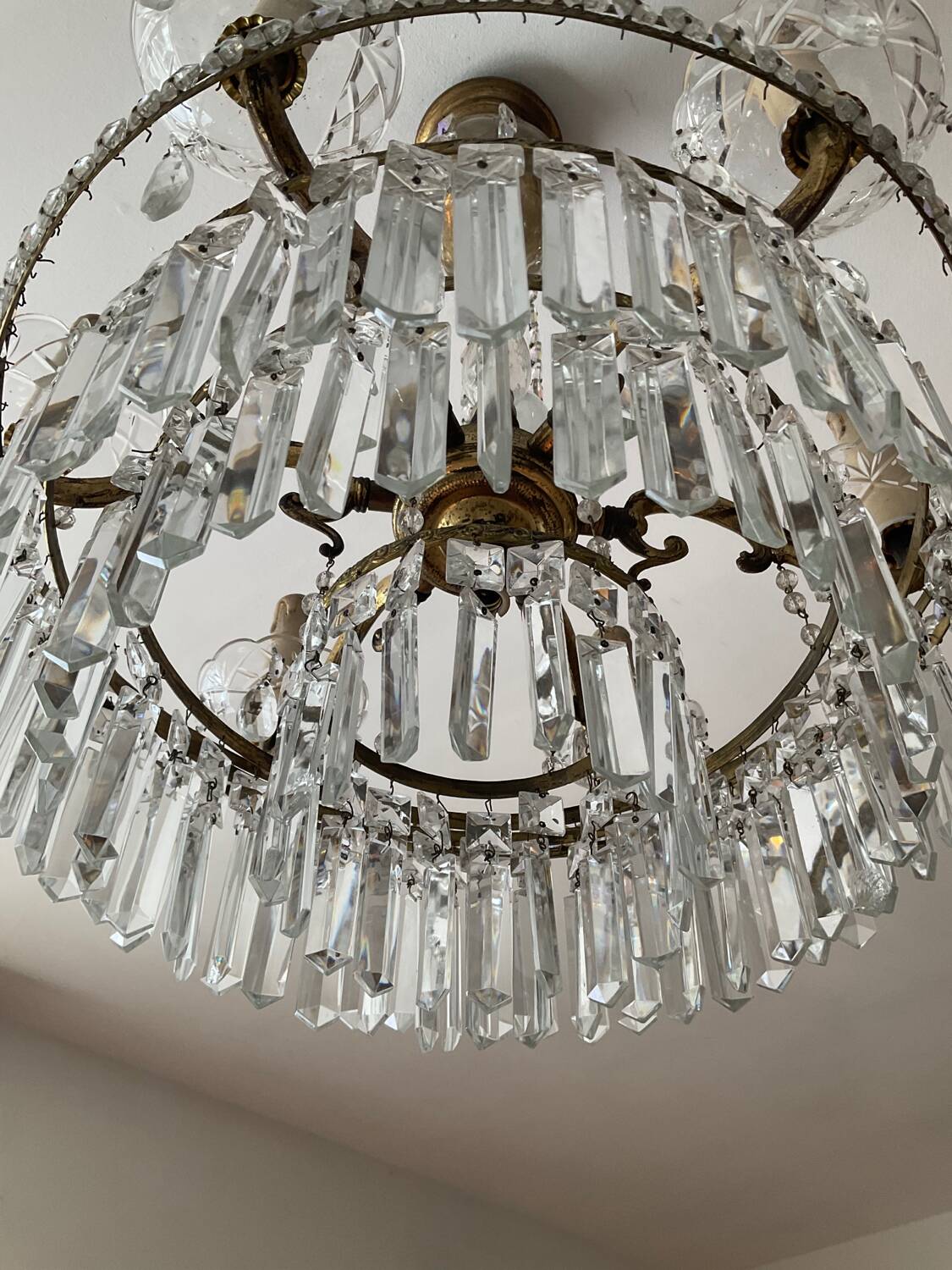 Cascade chandelier with crystal drops