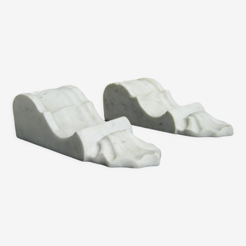Pair of Carrara marble supports