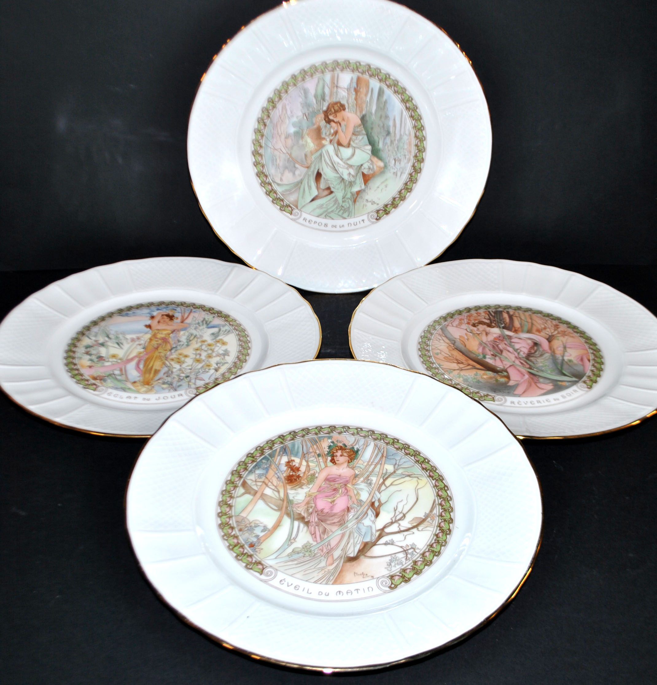 Limoges lot assiettes en porcelaine collection Mucha les heures du jour femme art nouveau