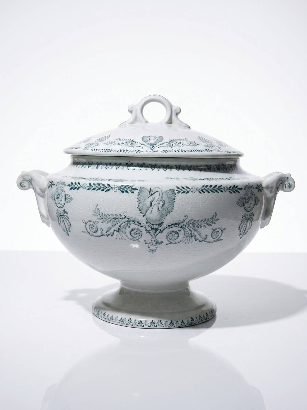 Large antique soup tureen K&G Lunéville Compiègne model in ironstone.