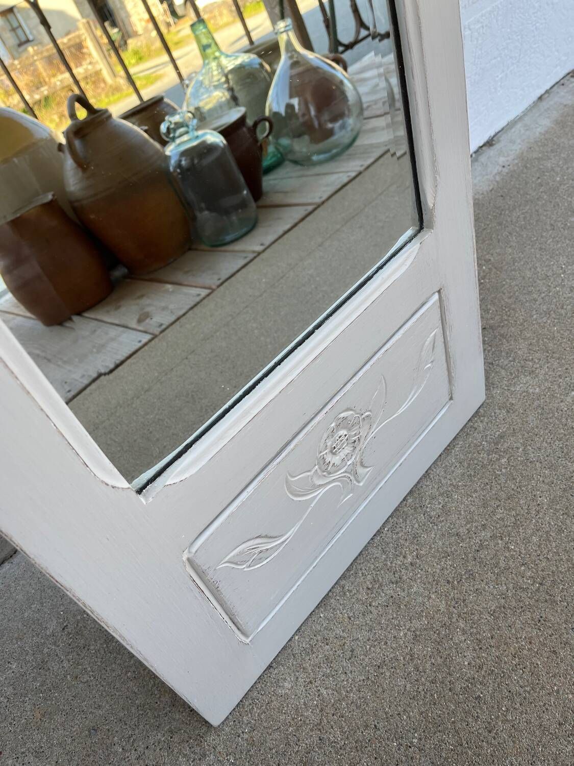 Miroir patiné gris