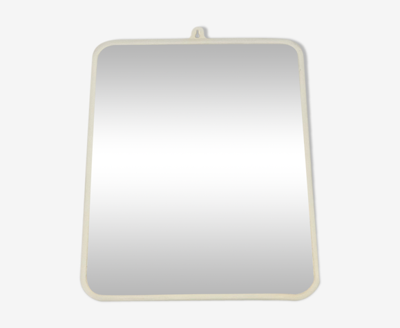 Miroir vintage rectangulaire et bords arrondis 29.5 x 23.5 cm