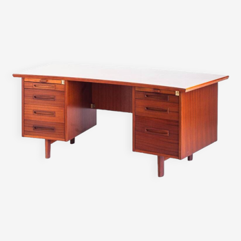 Mid-century desk with drawers and trays. Scandinavian style. France, 60