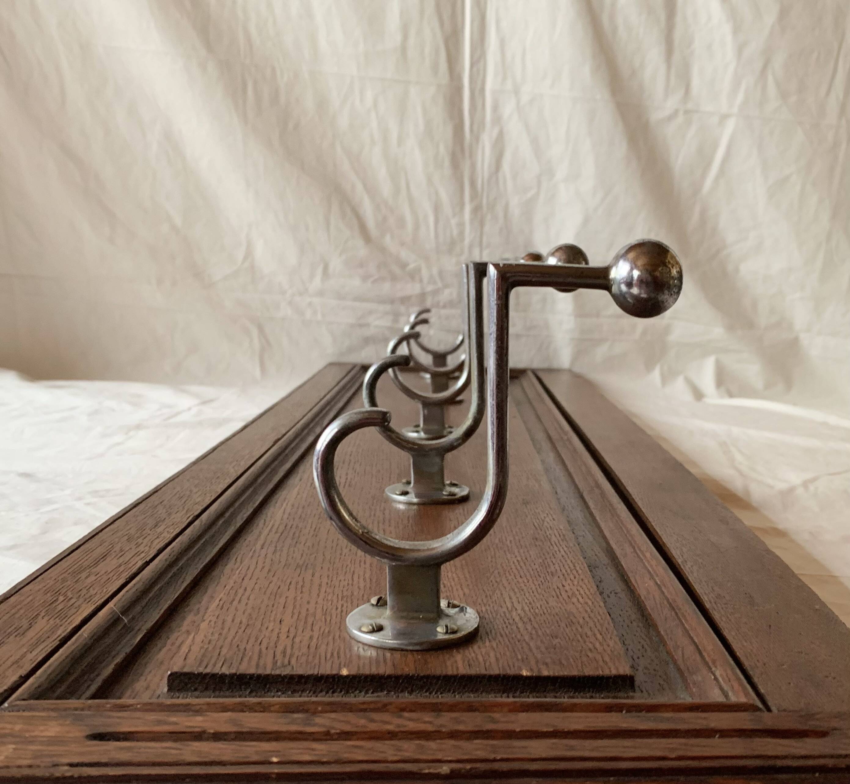 Art Deco wall-mounted coat rack in solid wood - 5 hooks