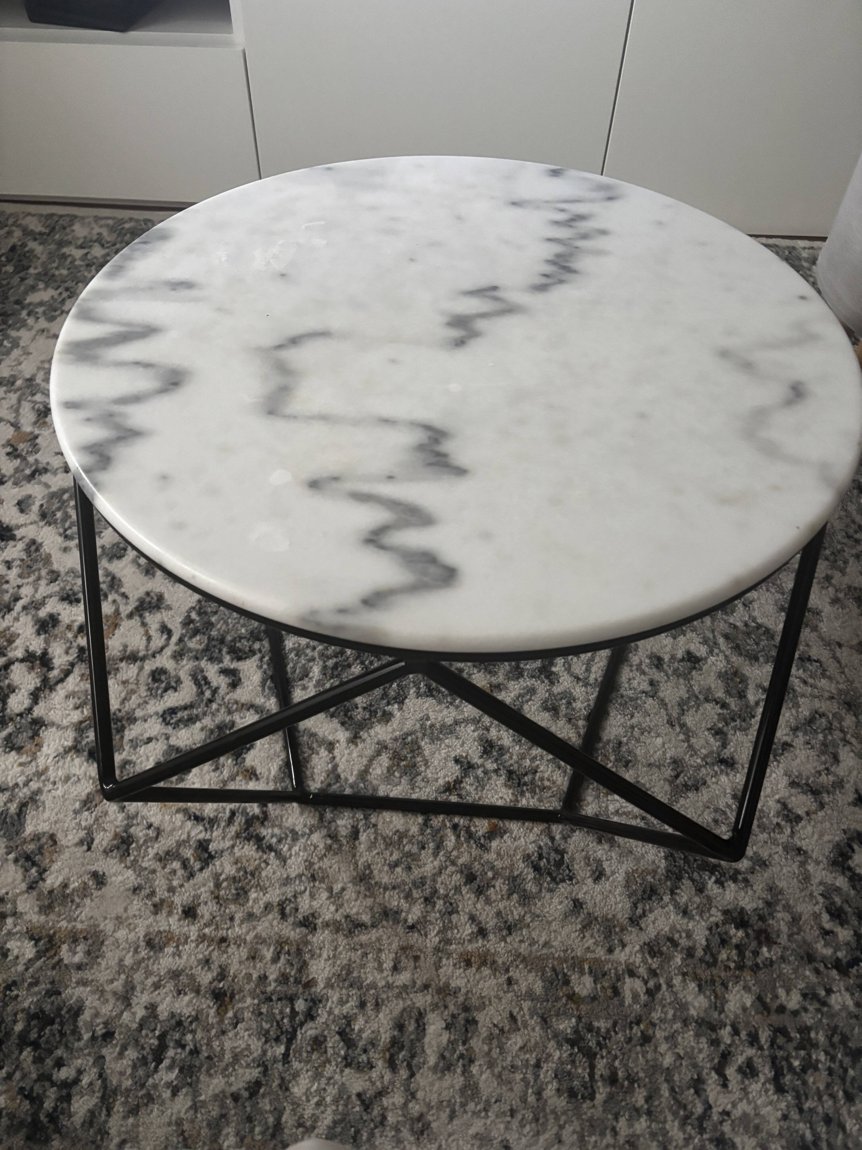 Round marble and metal coffee table - Tikamoon