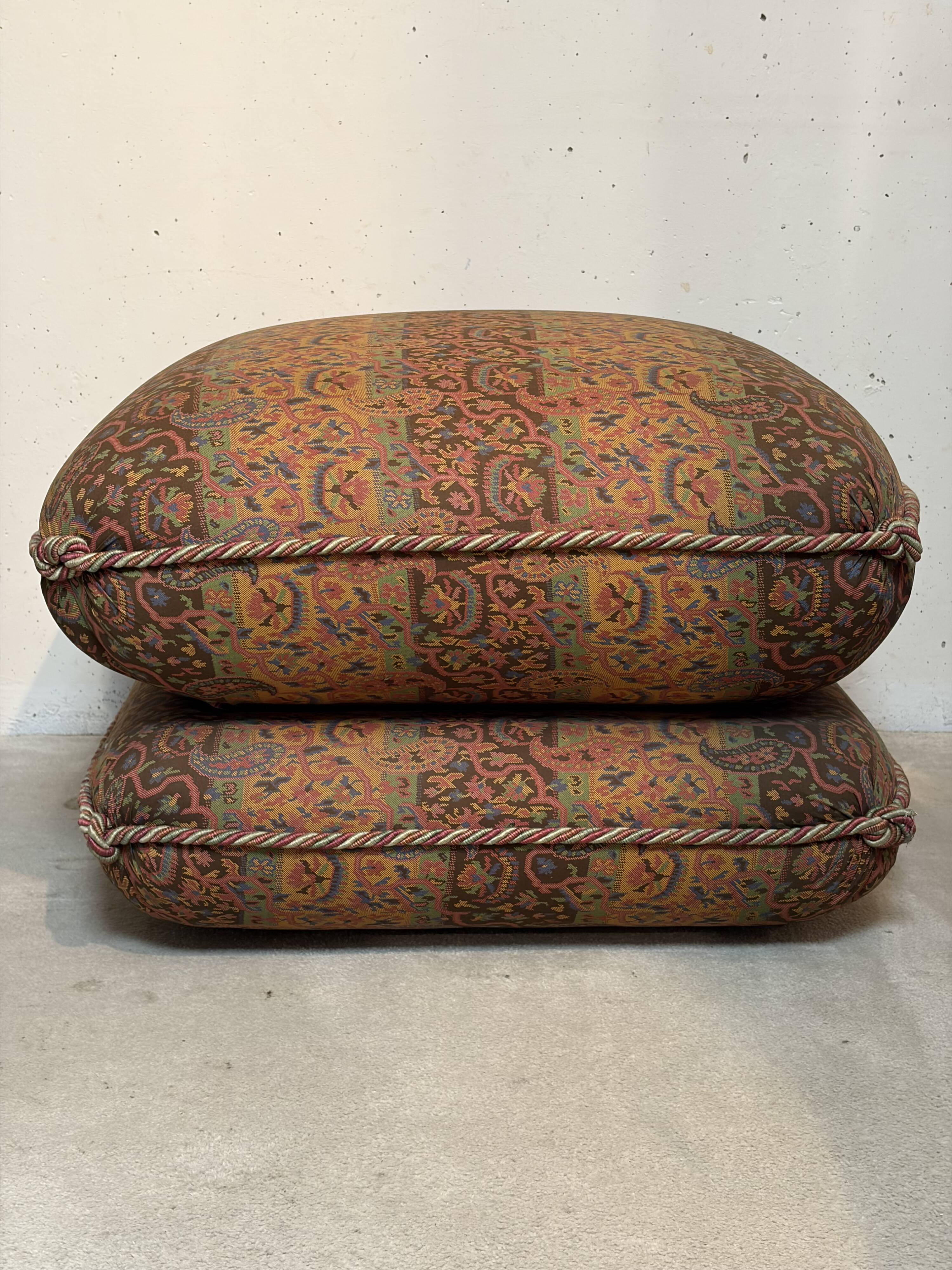 Pouf Jacques Charpentier, Maison Jansen 1970