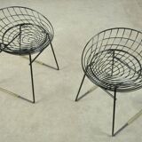 Ensemble de deux tabourets en fil métallique KM05 conçus par Cees Braakman pour Pastoe, 1950