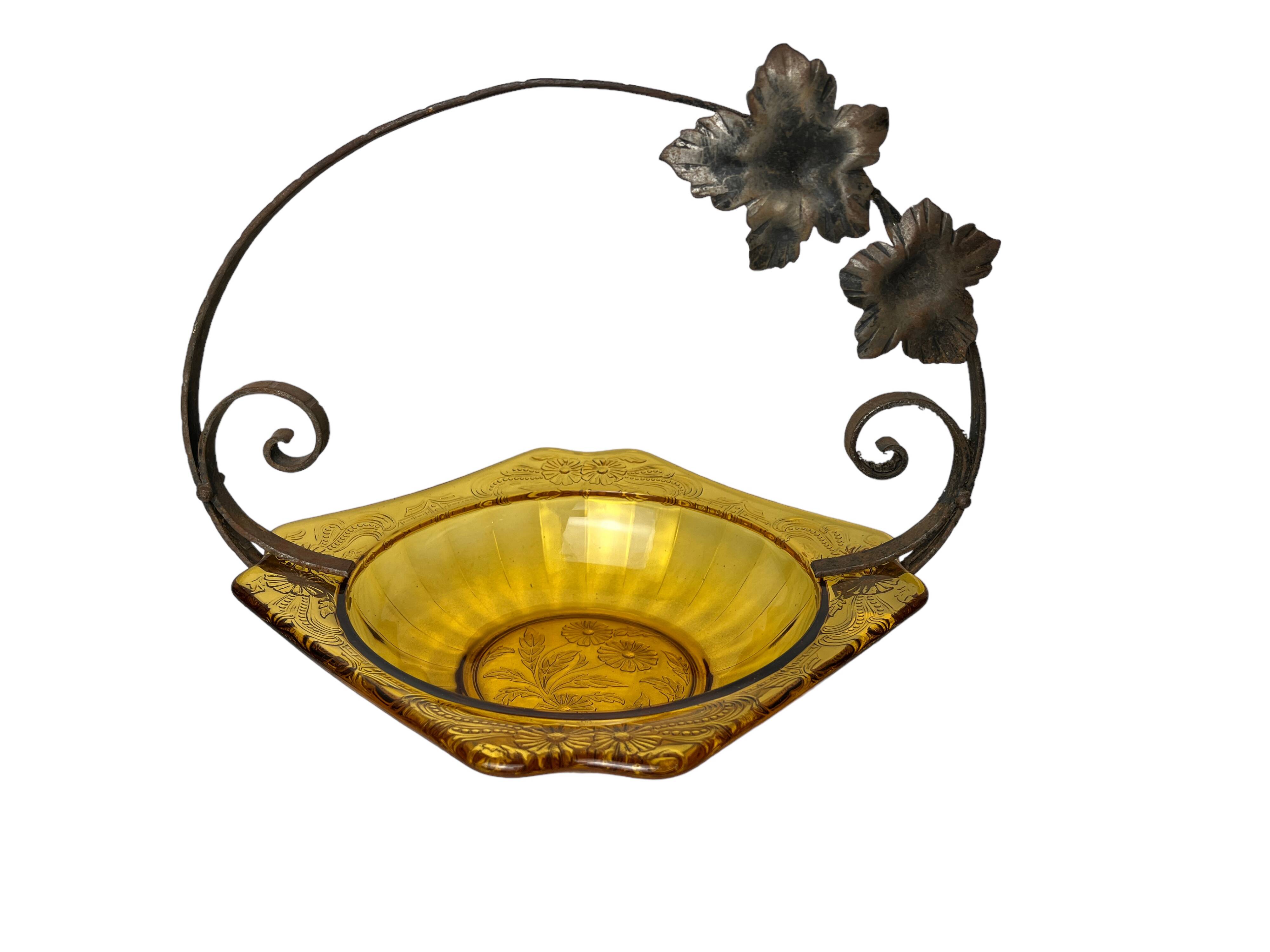 Art Deco, Val Saint Lambert amber glass bowl circa 1930