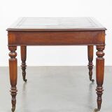 Bureau anglais ancien du XIXe siècle avec plateau en cuir noir
