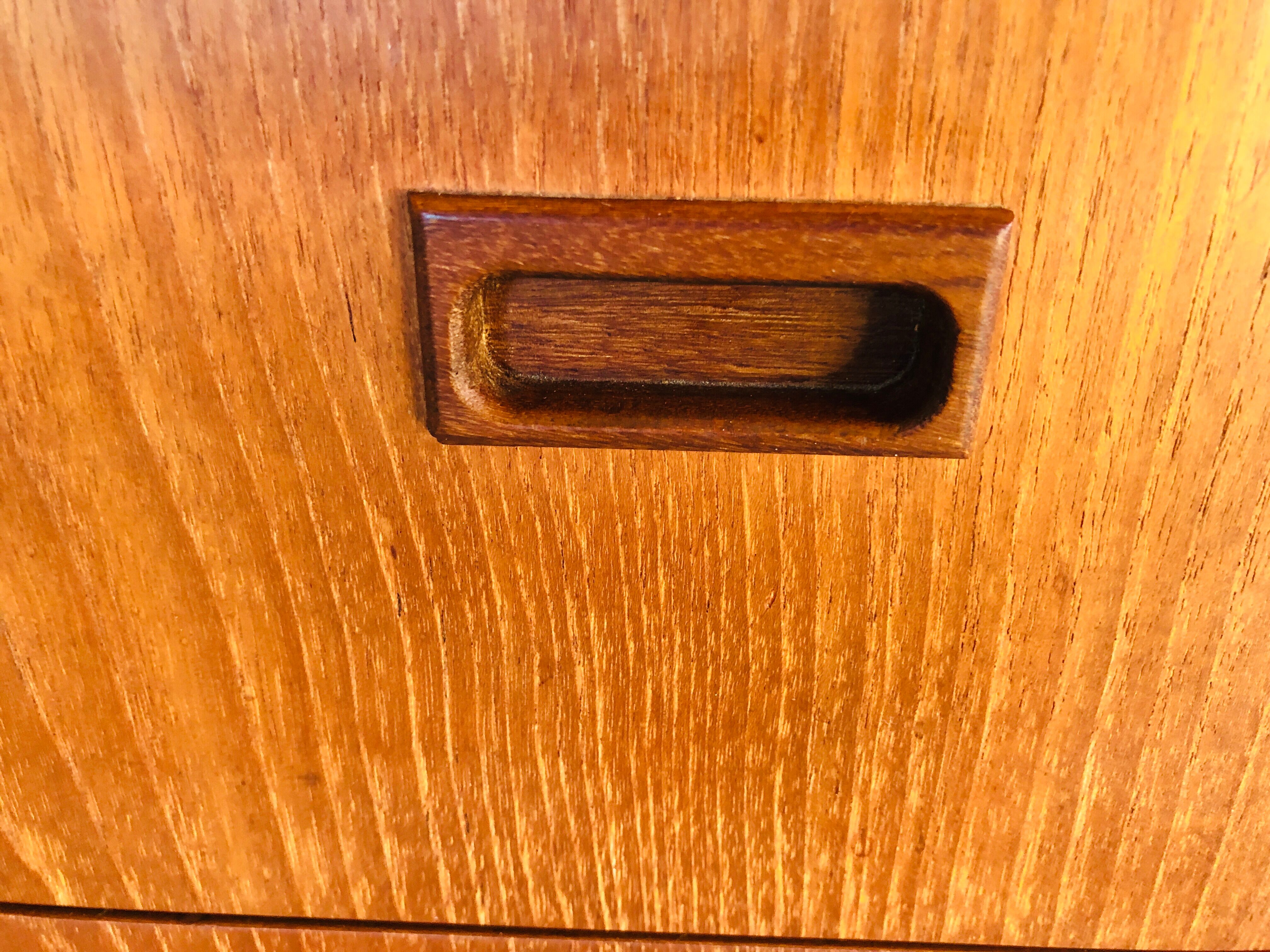 5-drawer teak dresser by Nathan, 60s