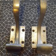 Set of 2 aluminum wall hooks