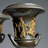 Paire de vases en bronze de style Empire