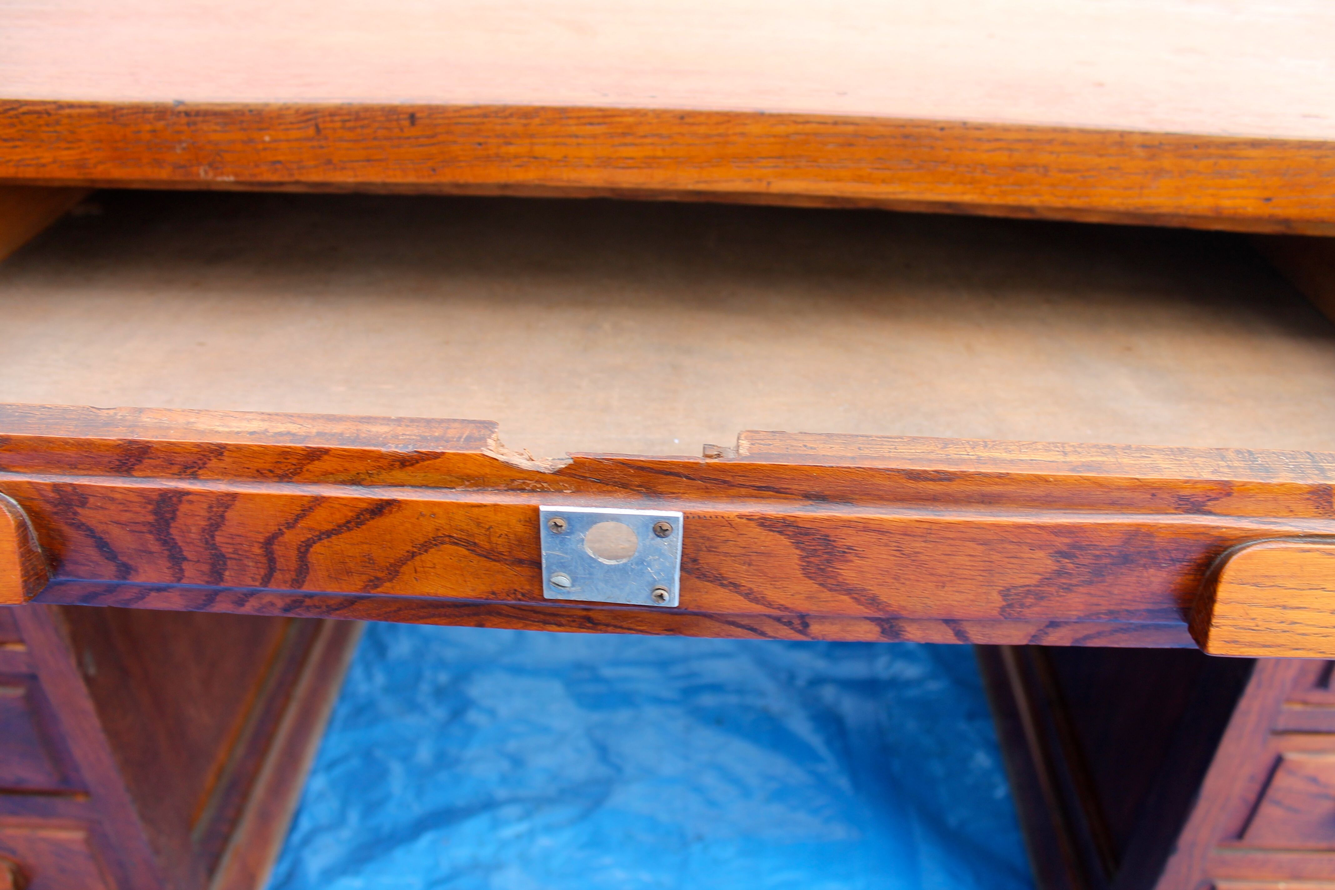 Former Minister coffered desk double