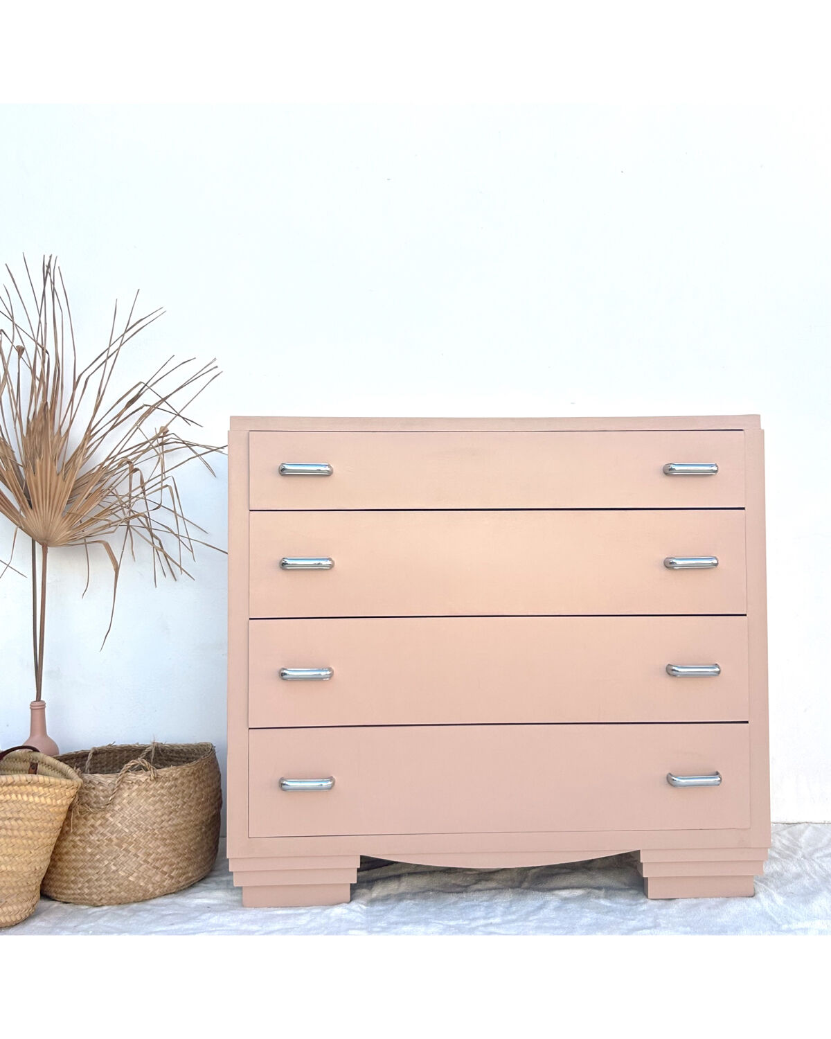 Vintage Art Deco chest of drawers