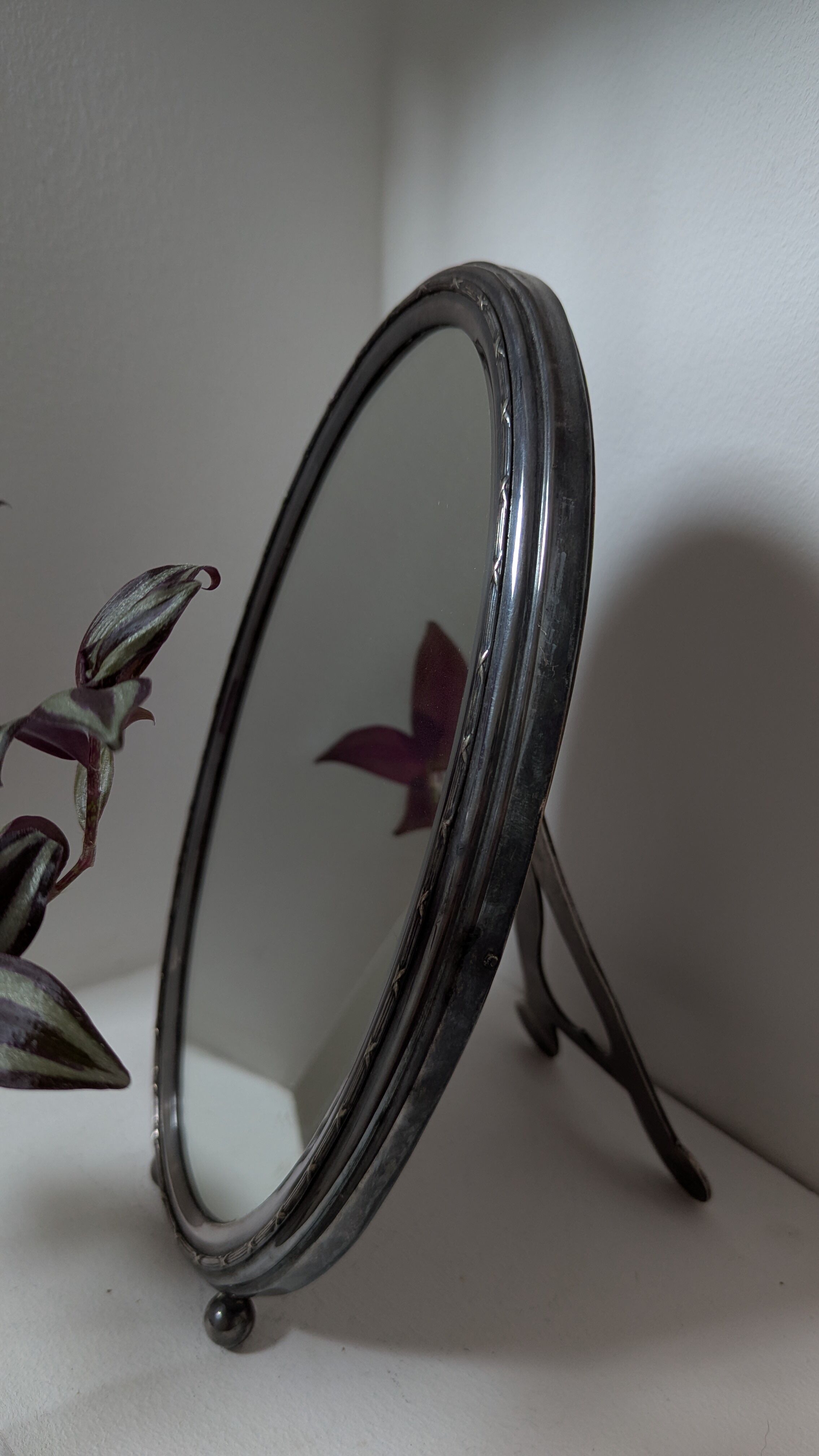 Oval table mirror Belle Époque — silver-plated on brass, late 19th century