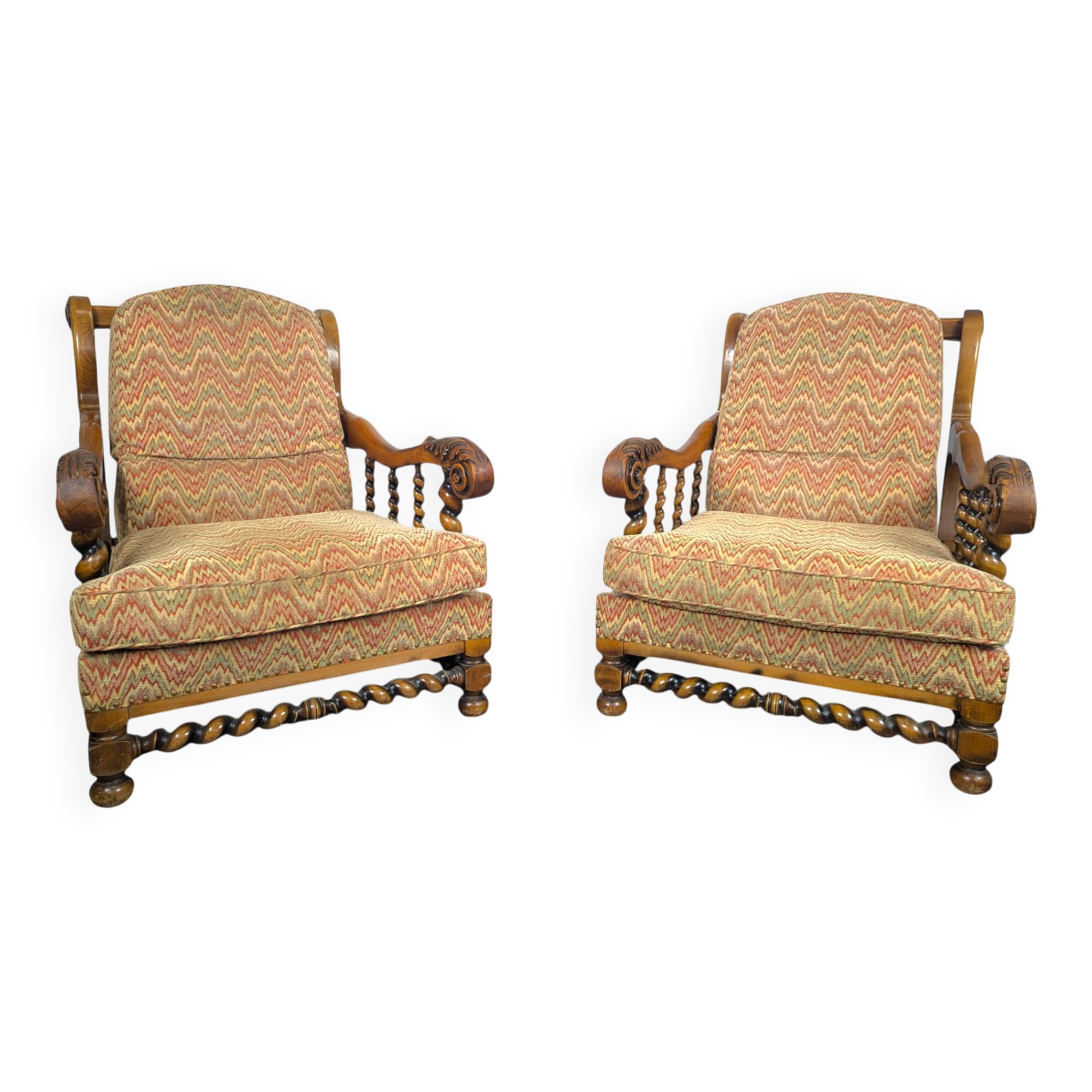 Paire de fauteuils de style Louis XIII