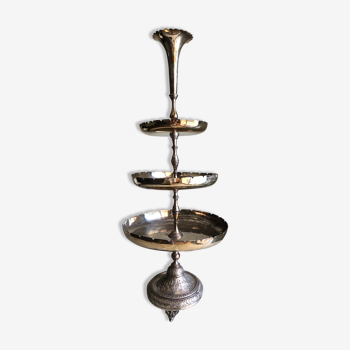 3-storey cake display in silver metal from the Mills Brussels brand. Date from the 1930s
