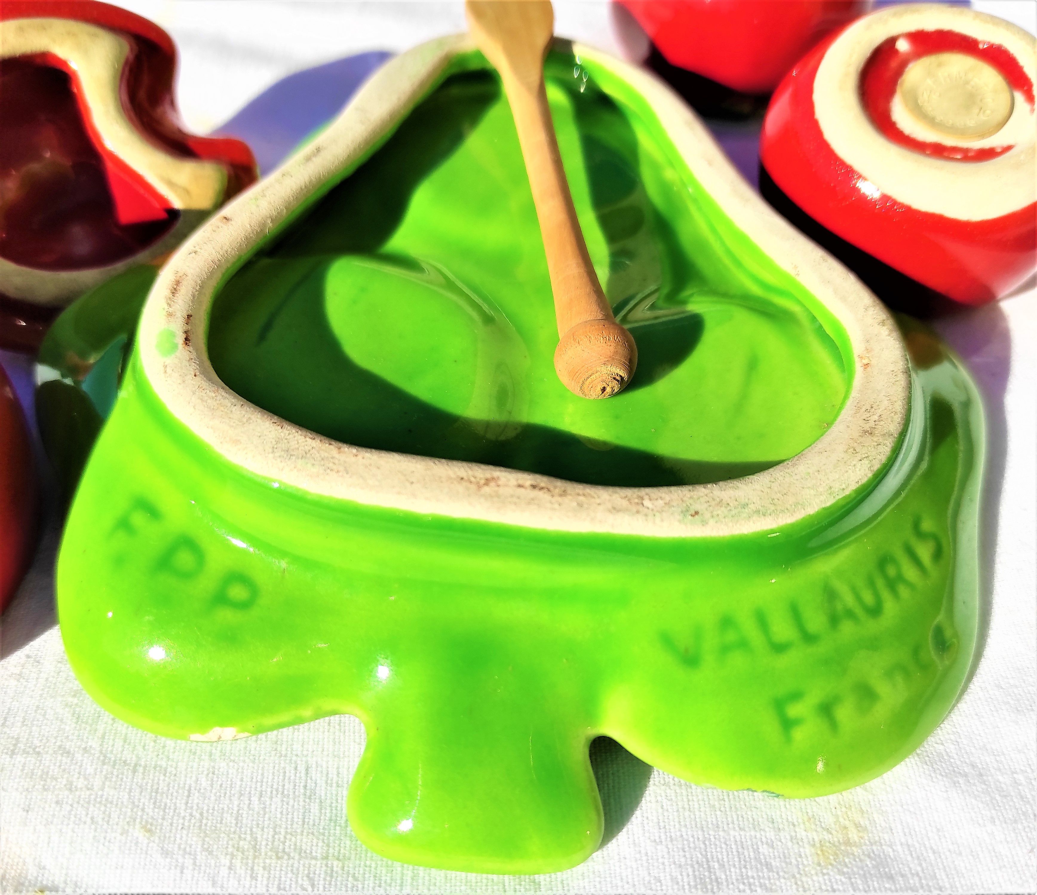 Salt, pepper and mustard salière in slurry Vallauris de F.P.P.