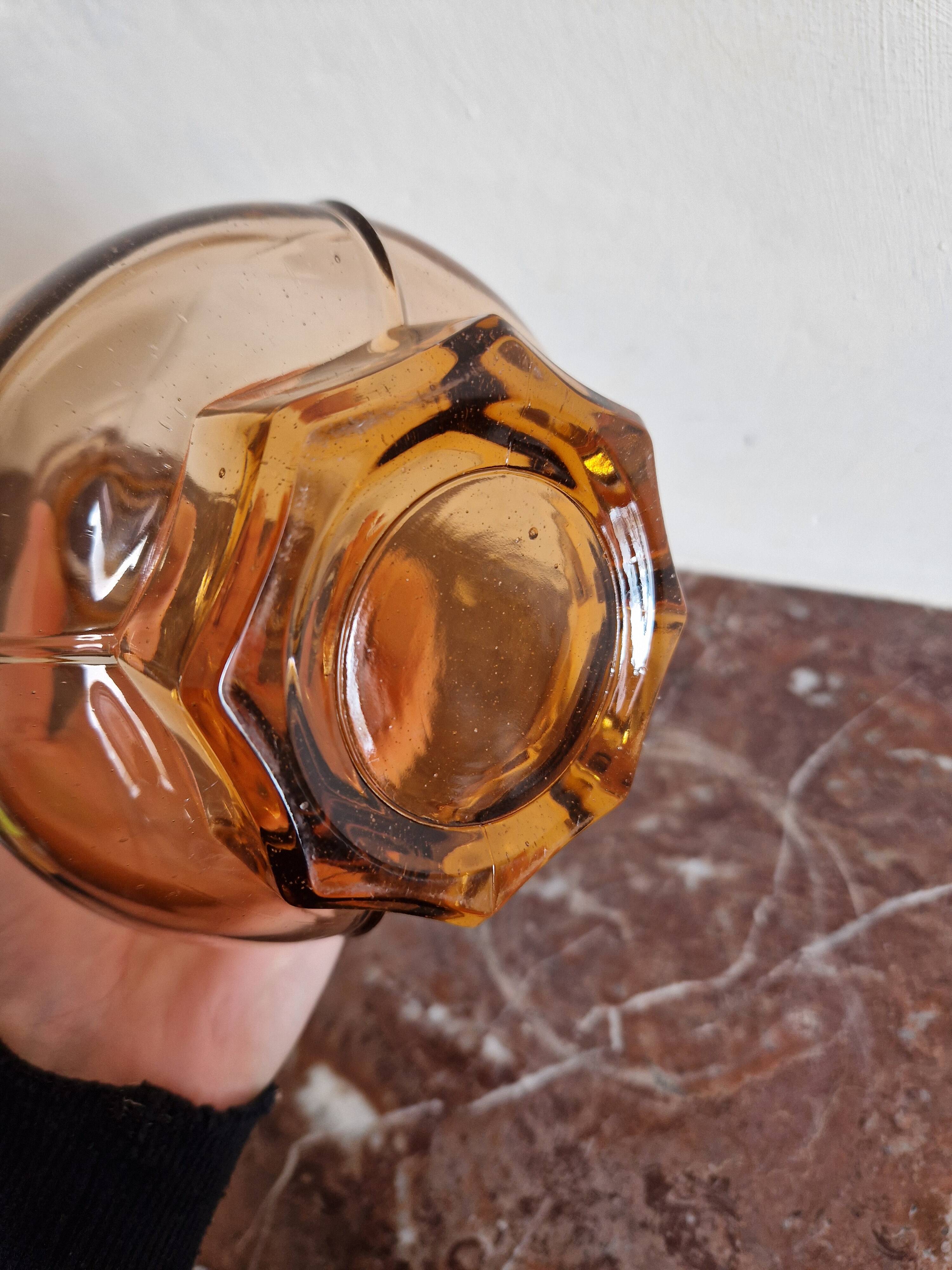Carafe en verre topaze ambré Art Déco