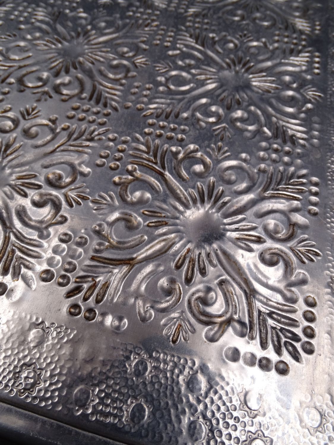 Large flat bottom or aluminum flat rest - Repulsed décor