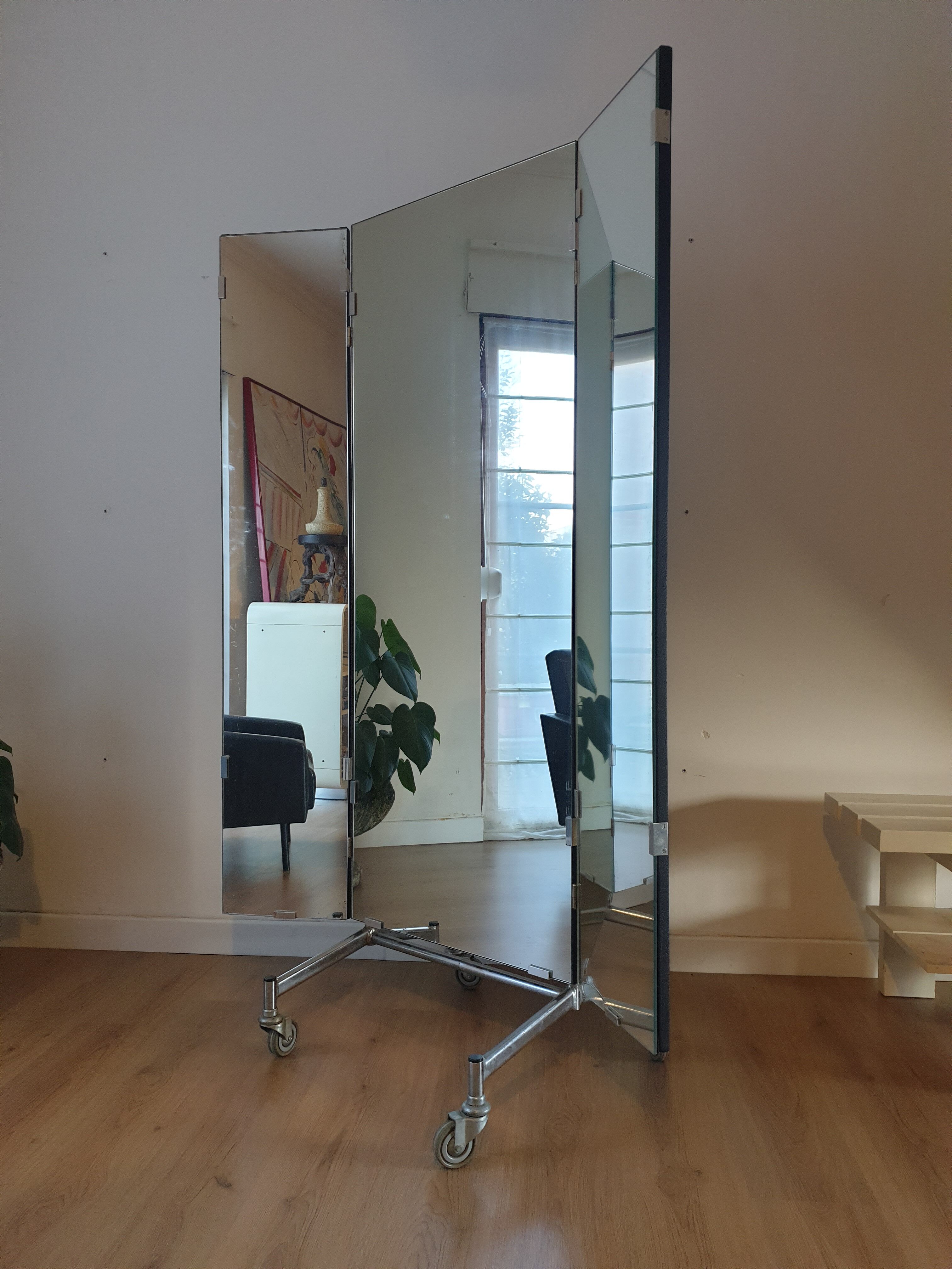 XL triptych mirror on wheels