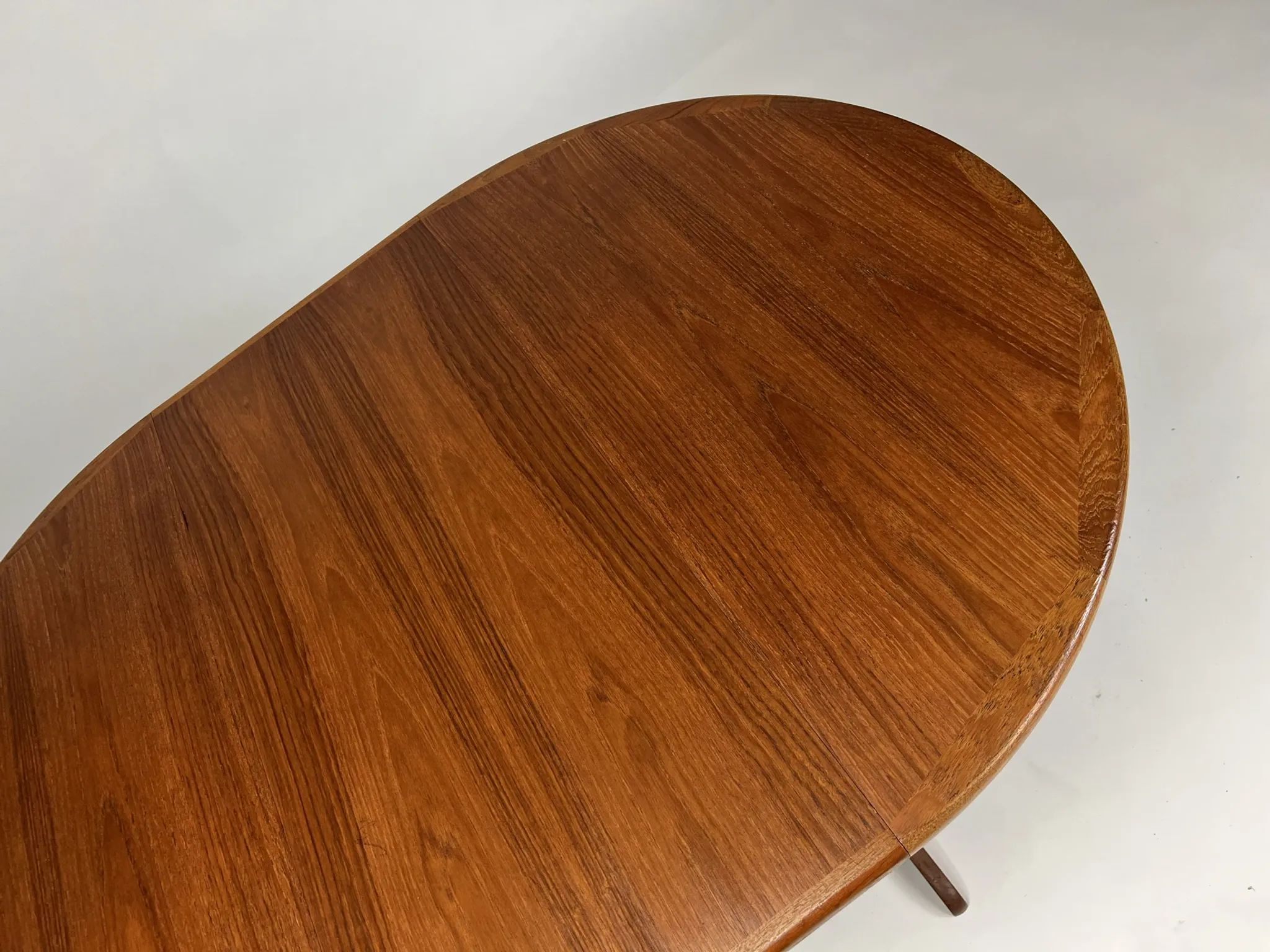 Danish teak dining table round vintage mid-century design VV Mobler