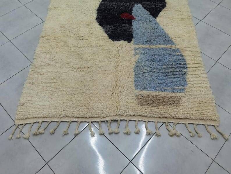 Tapis beni ouraine tissé main artisanale traditionnelle à motifs colorés