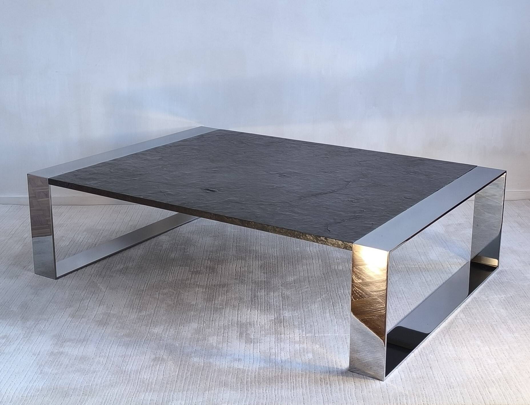 Exceptional large coffee table "RING" signed ORSENIGO by Mauro Lippar.