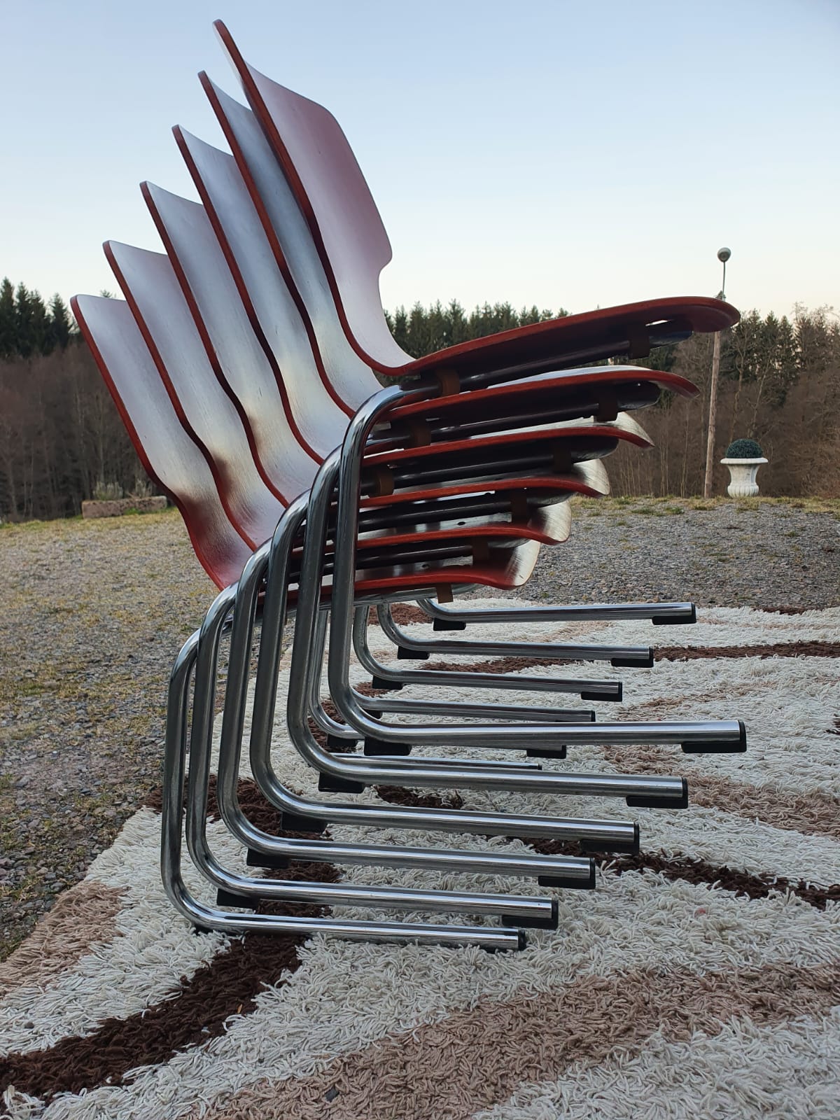 Set of 6 stackable chairs Pagholz