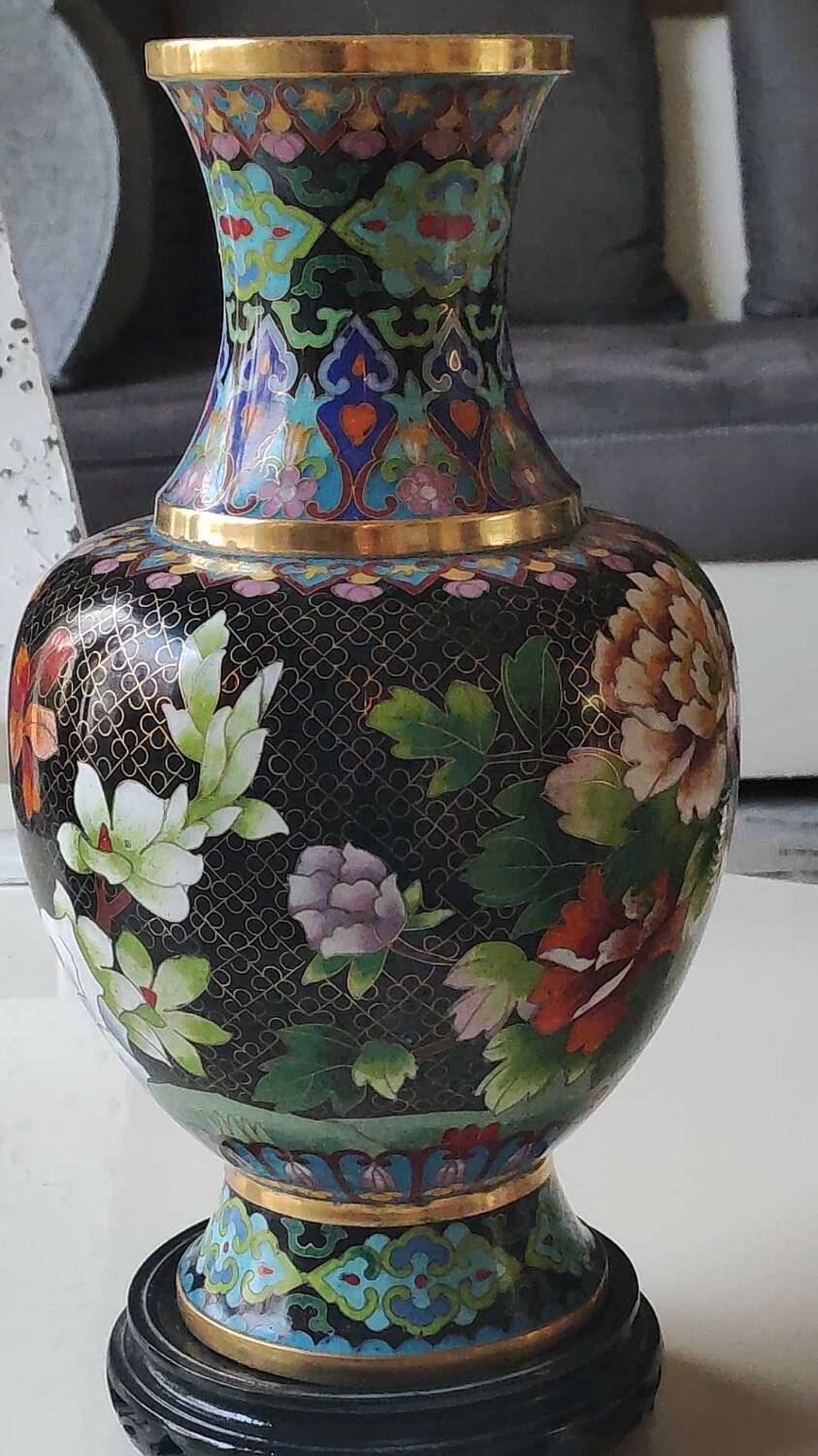 Grand Vase chinois en émail cloisonné. Années 50. Motifs floraux/Oiseaux exotiques 31 x 17 cm