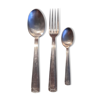 Silver metal cutlery set