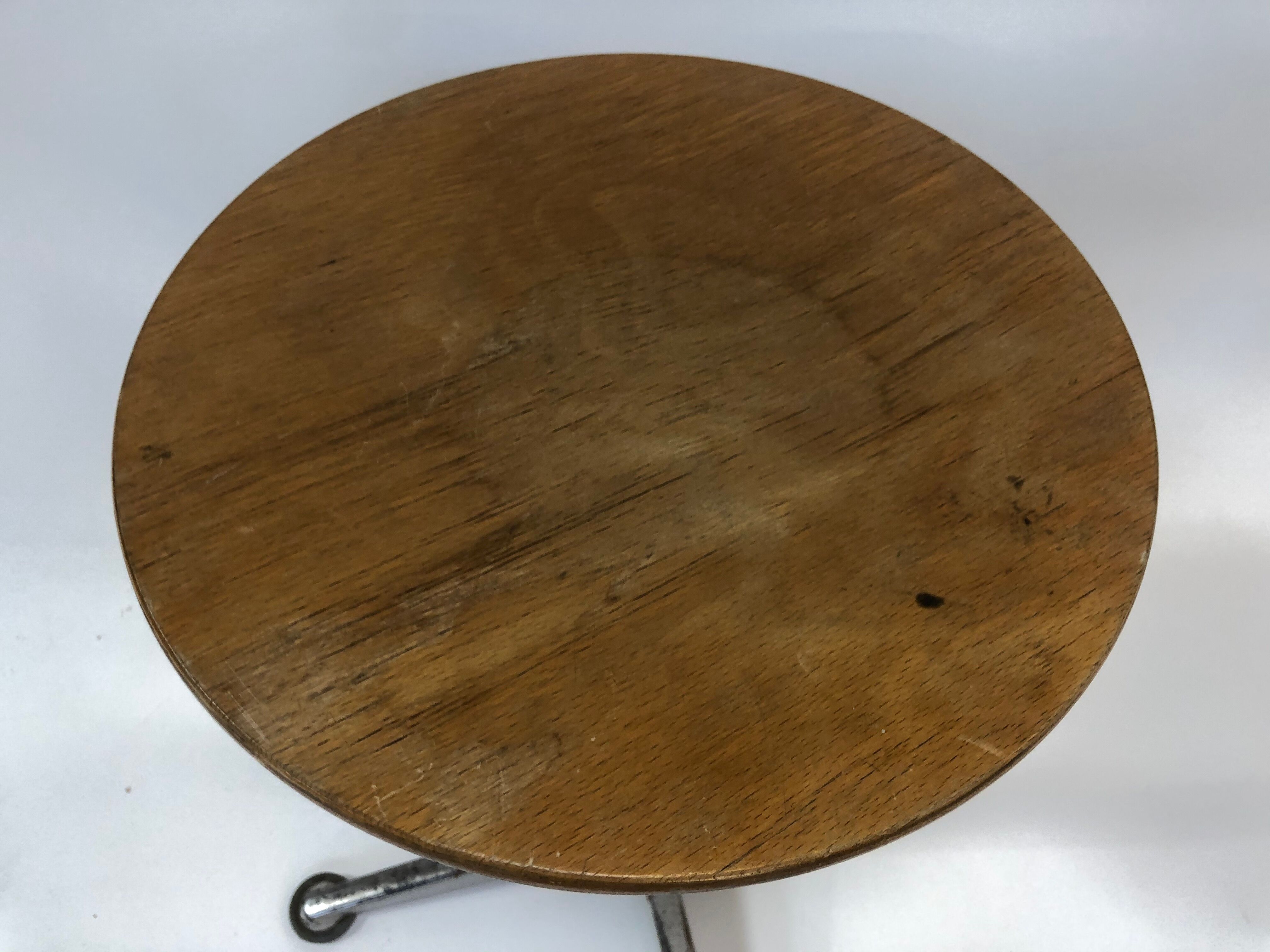 Vintage stool work tabouret by Friso Kramer Ahrend de Cirkel