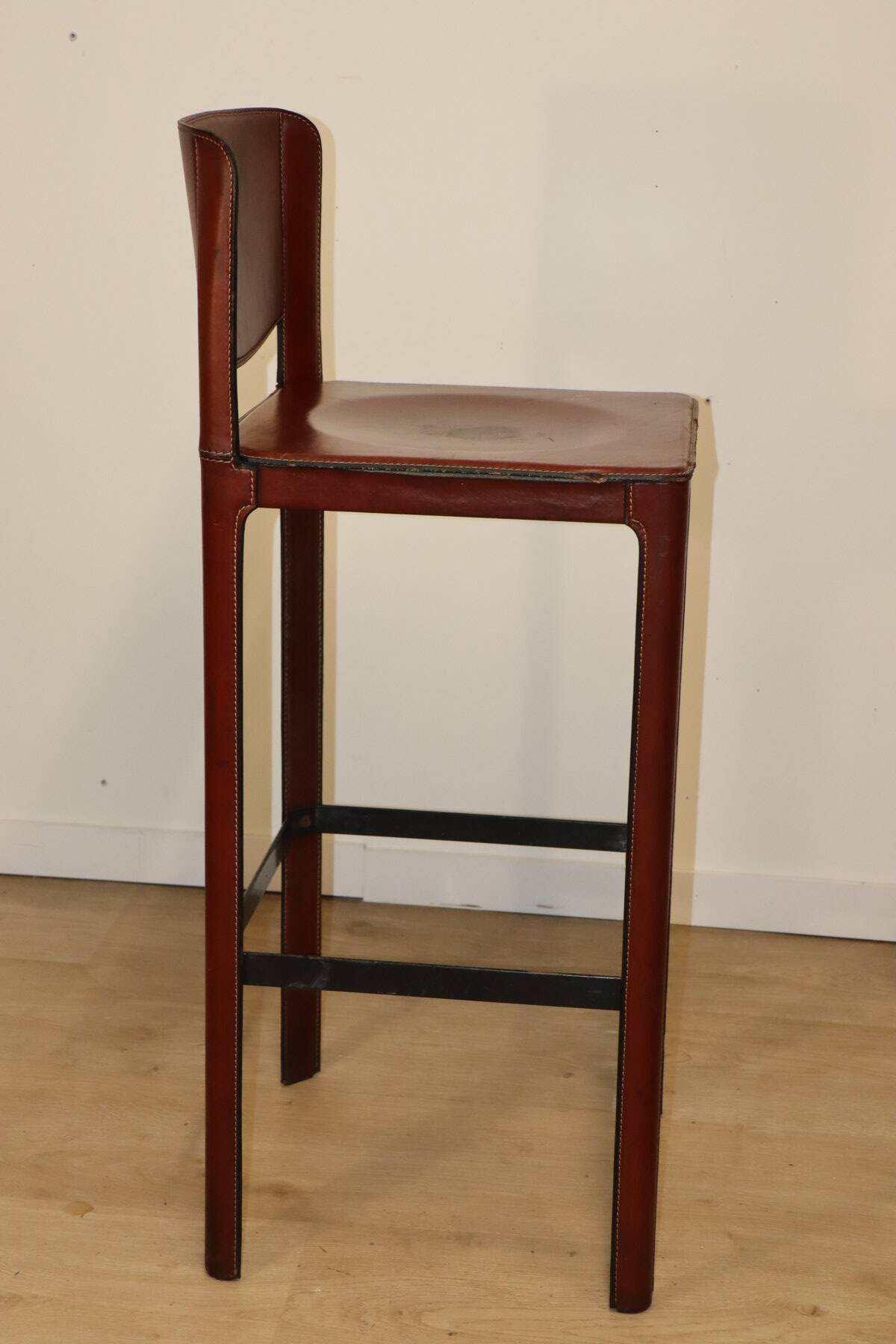 Matteo Grassi high stool in leather and metal