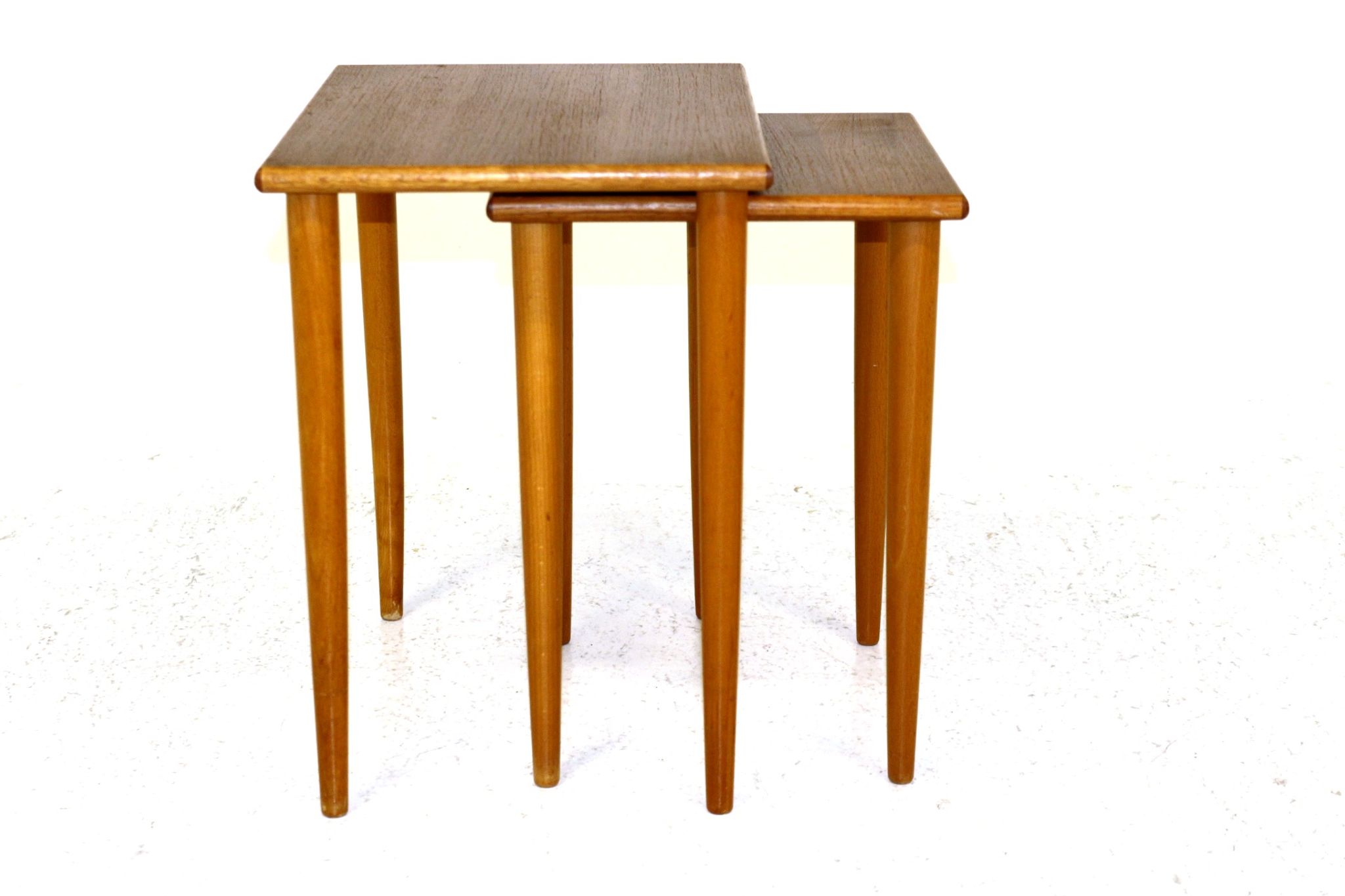 Tables gigognes Suède 1950