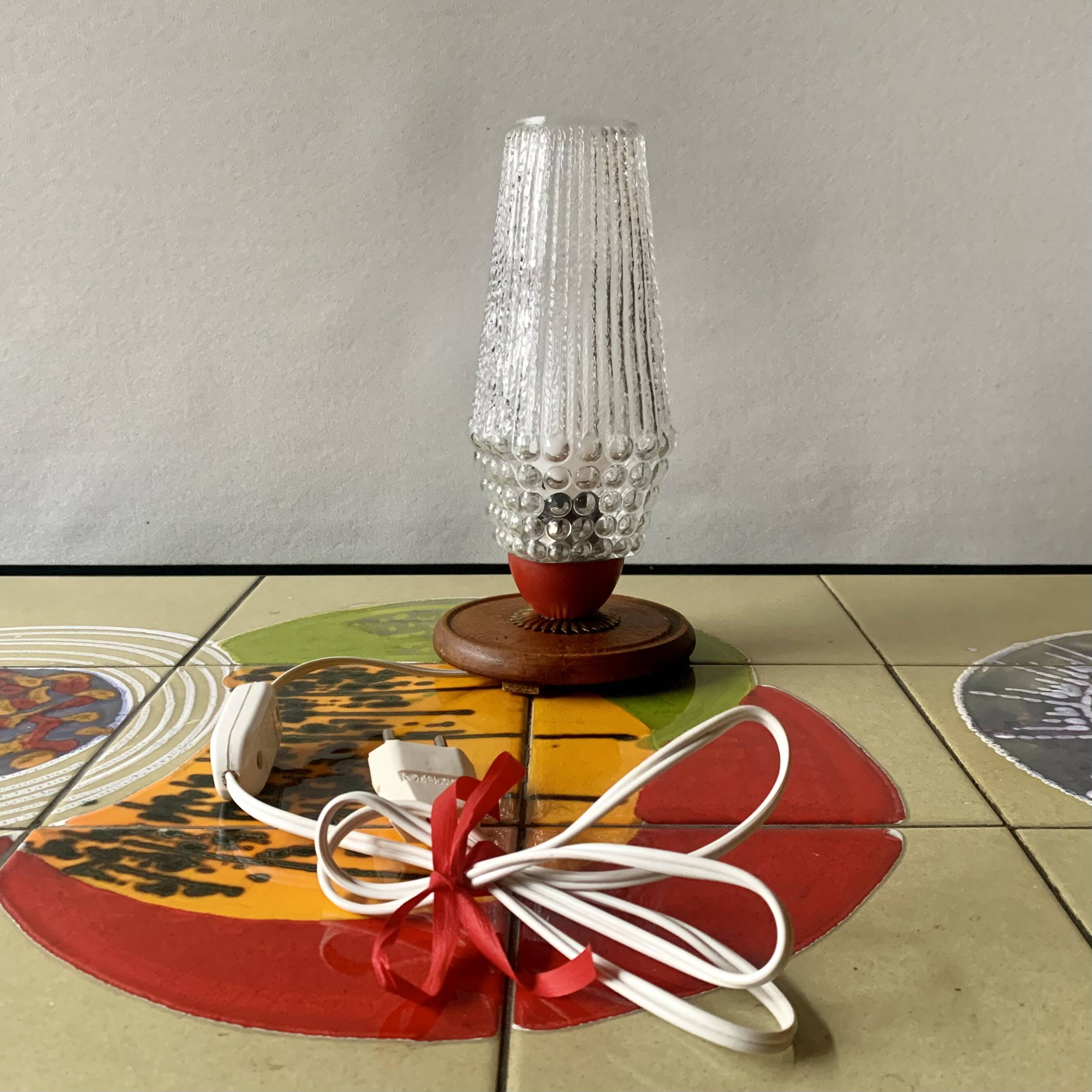 Small vintage bedside lamp in molded glass - 1950s