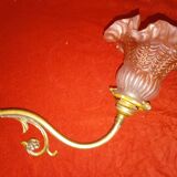 Wall applique with its tulip