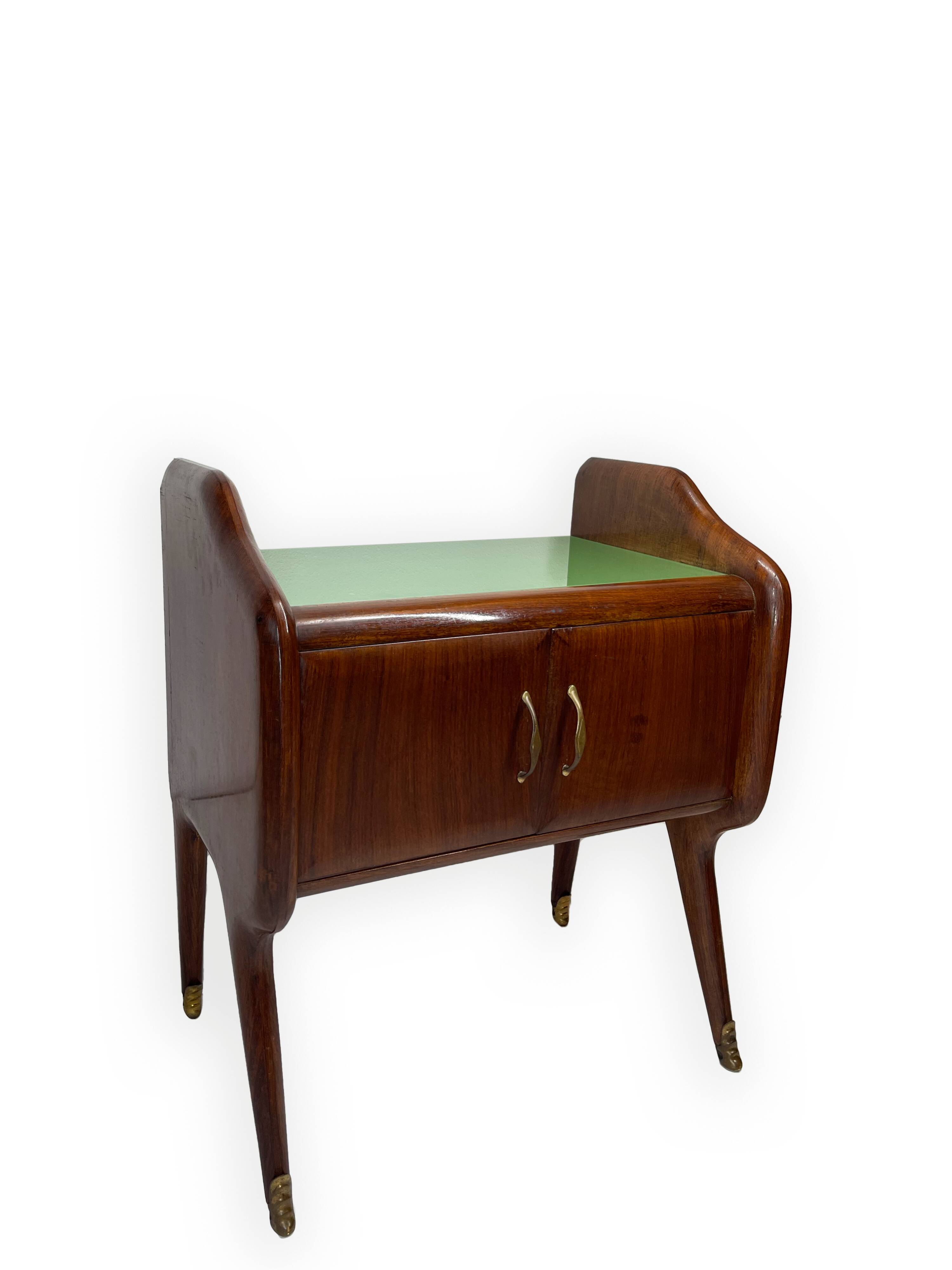 Table de chevet italienne du milieu du siècle