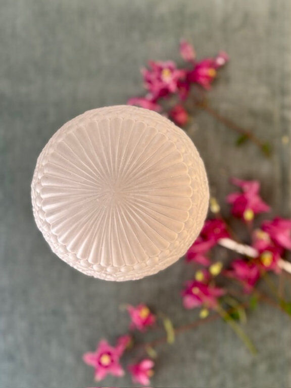 Art Deco lamp from the 1930s with a floral globe.