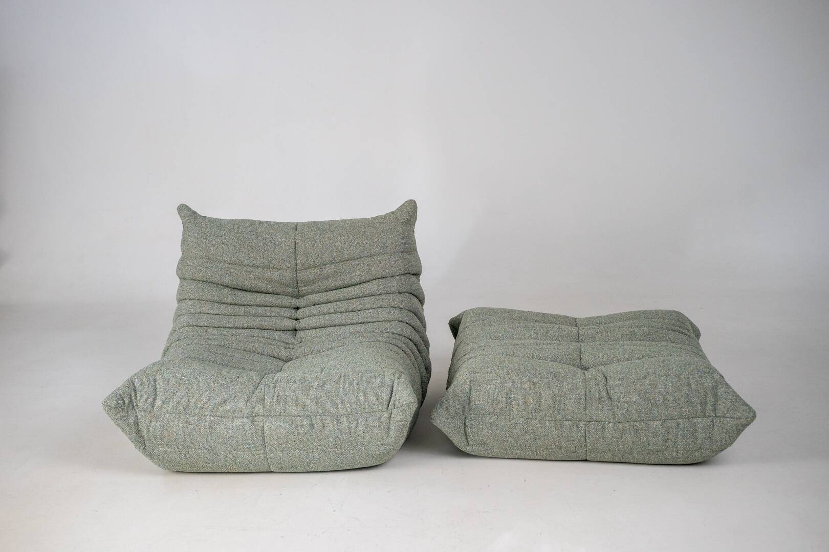 Togo set of armchair and pouf in melange tweed