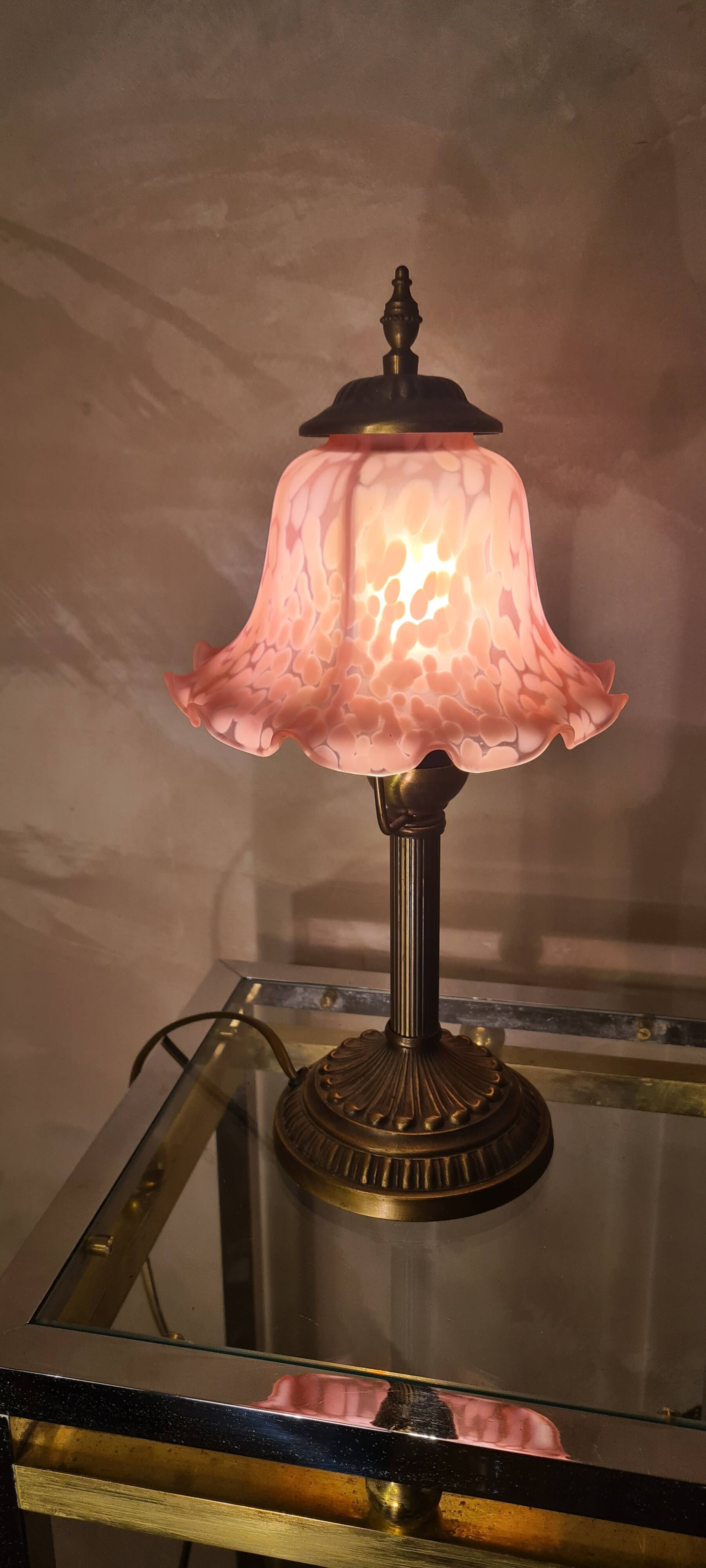 Art deco style lamp