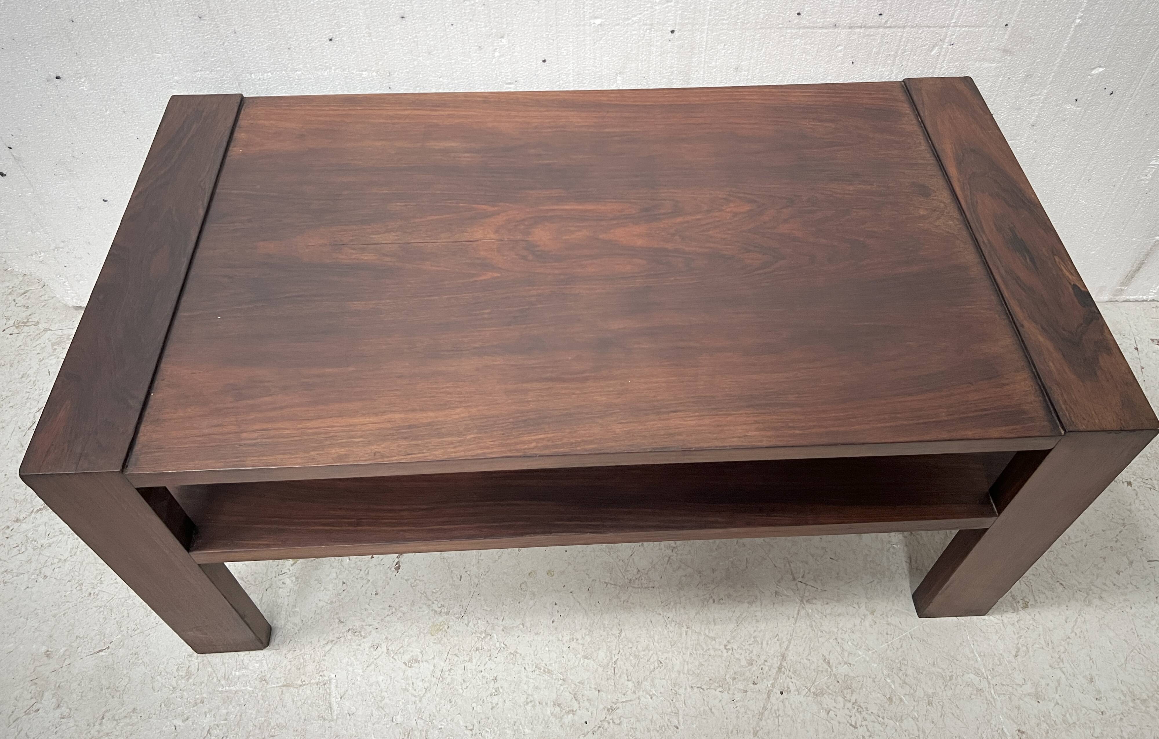 Art Deco coffee table in mahogany and veneer 20th century