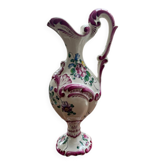 Vase aiguière en faïence