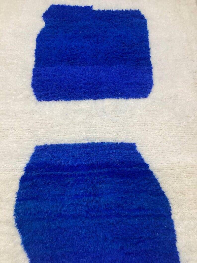 Handmade Berber rug in pure wool, size 200 x 300 cm