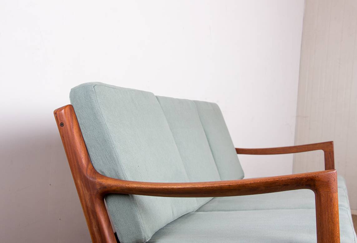 Danish 3-seater sofa in teak and new fabric, Senator model Ole Wanscher, France & Son.