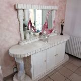 White marble imitation sideboard