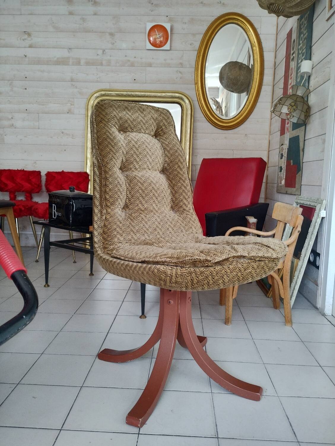 1970s swivel chair