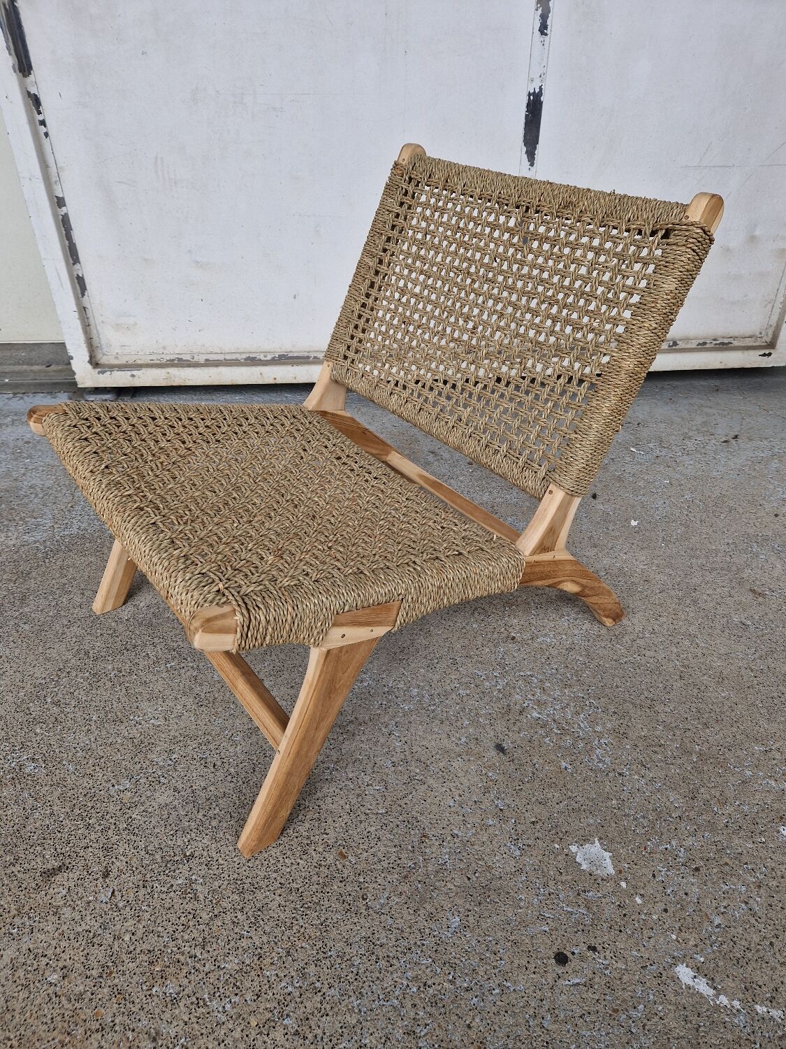 Pair of armchairs low solid wood and braided rope