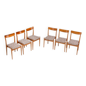 Set of 6 type 1050 chairs