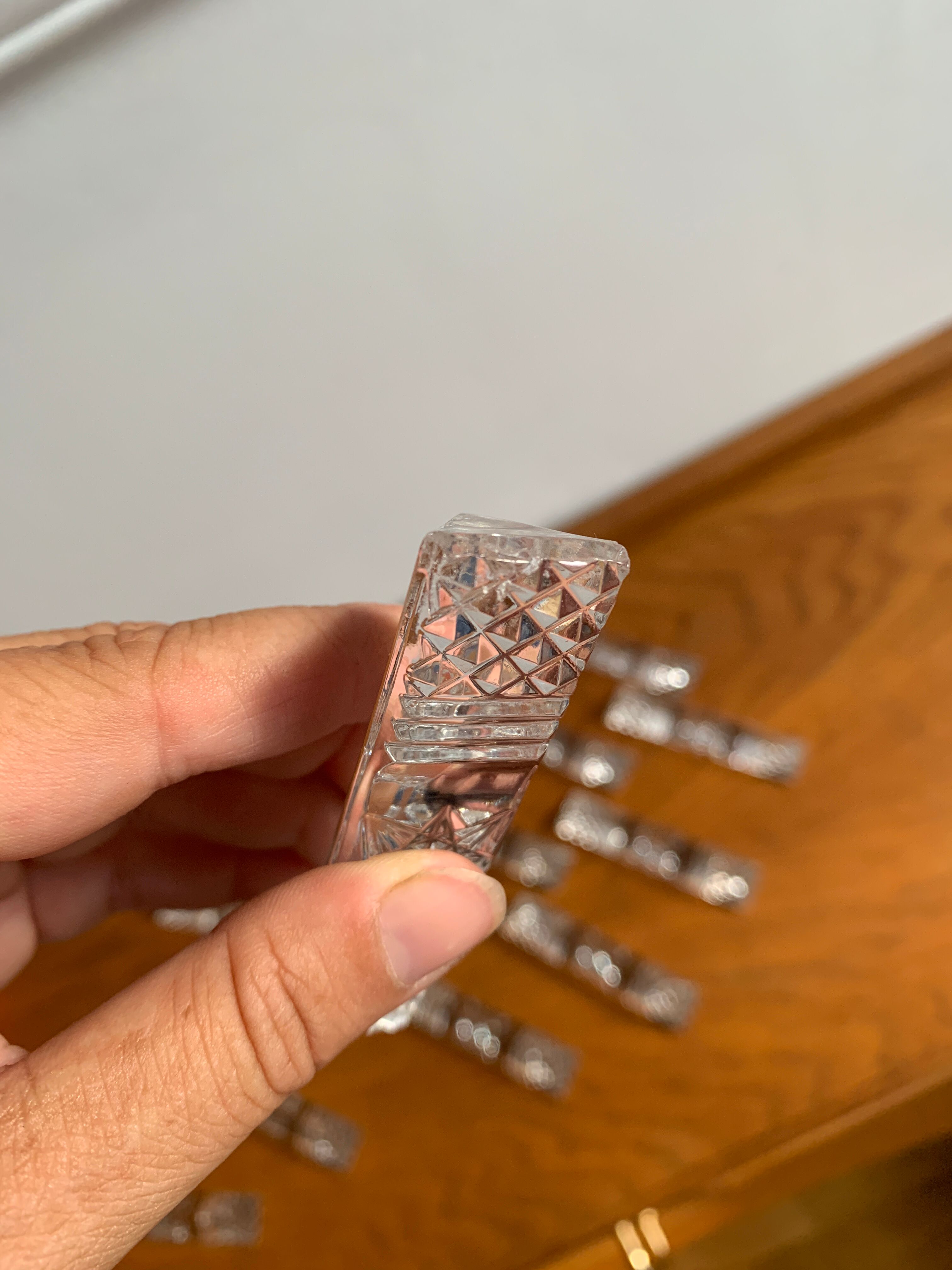 Crystal knife holder