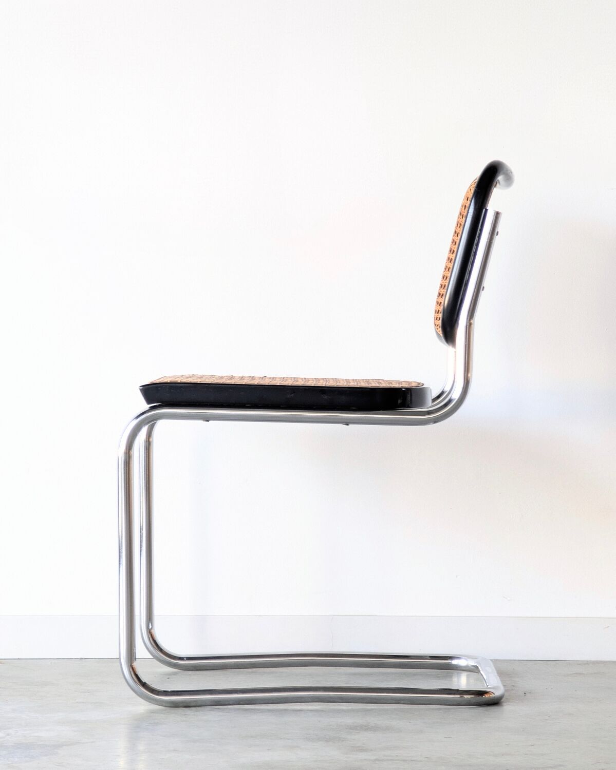 2 vintage Cesca B32 chairs, Gavina edition by Marcel Breuer, 1960.